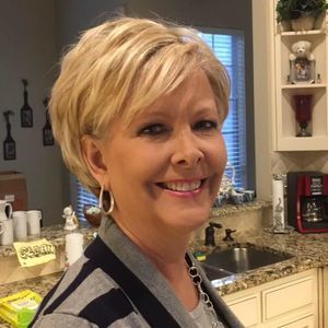 Meet your Posher, Becky